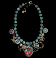 COLLANA DI GIADA E CIONDOLI