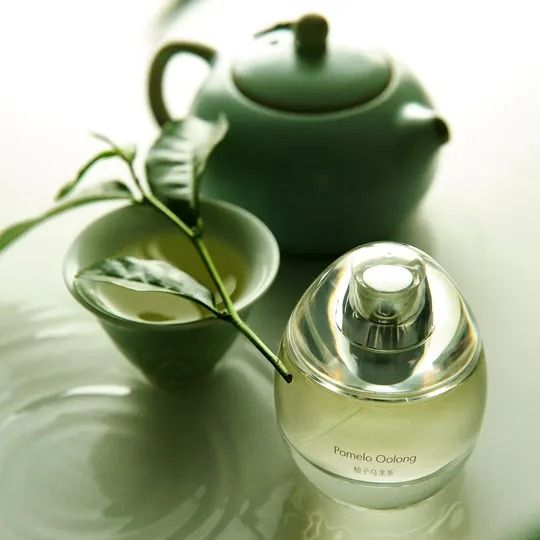 POMELO OOLONG EAU DE PARFUM