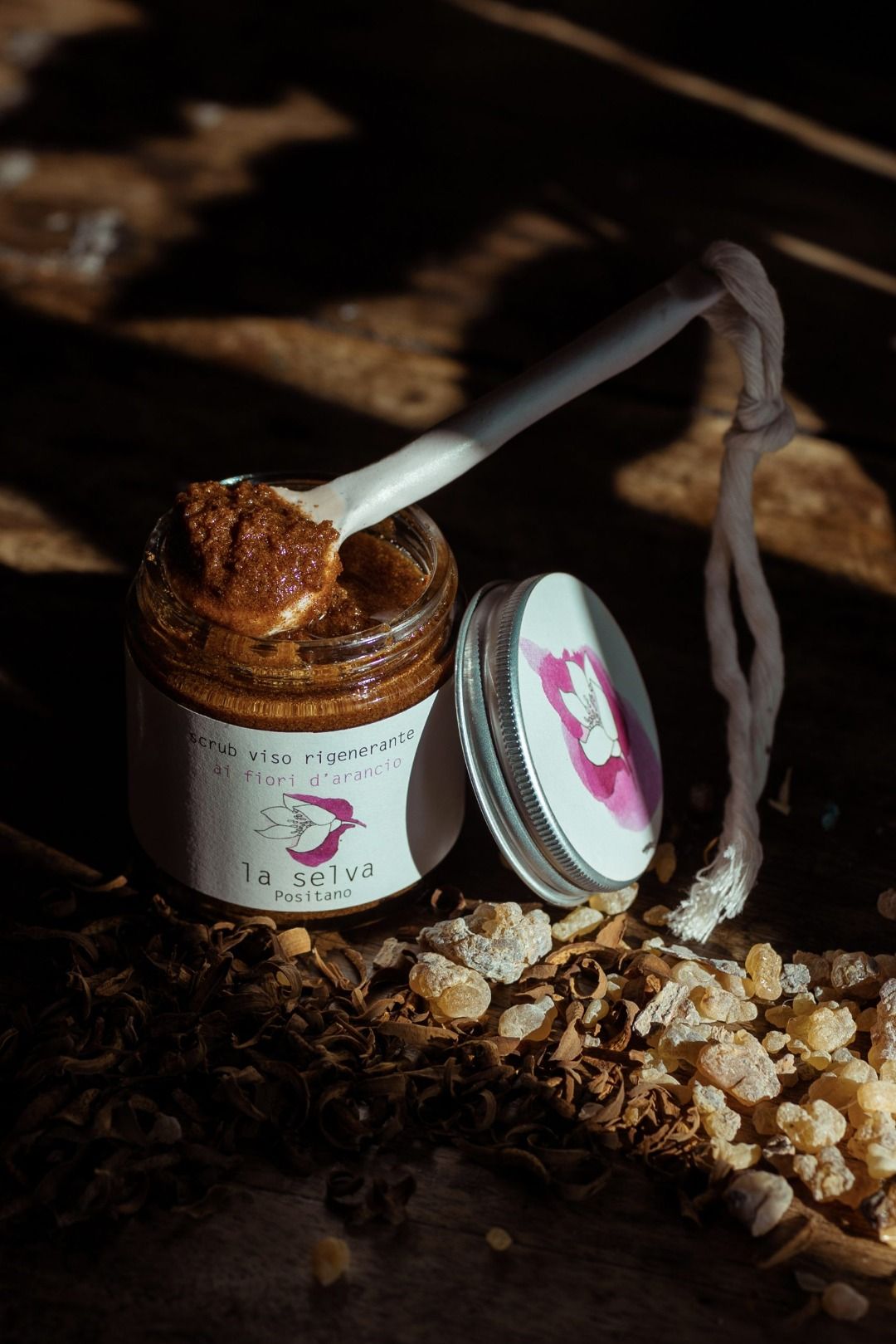 SCRUB VISO FIORI ARANCIO
